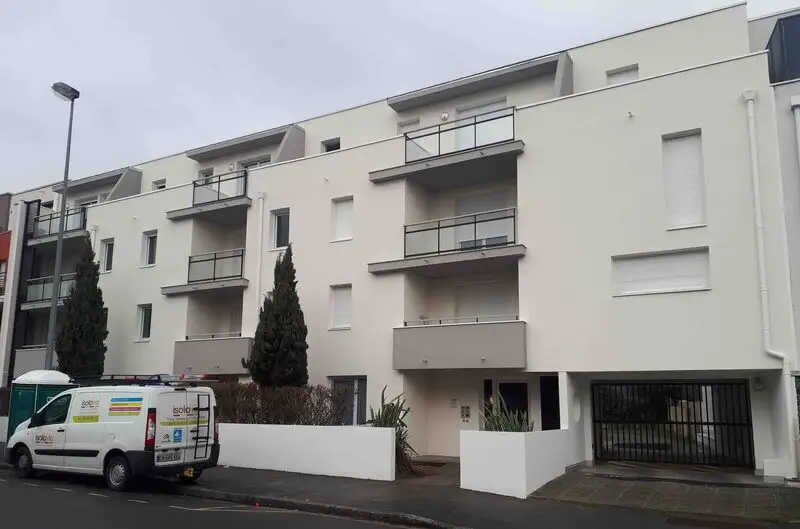 Ravalement imper 1000m² - Zola