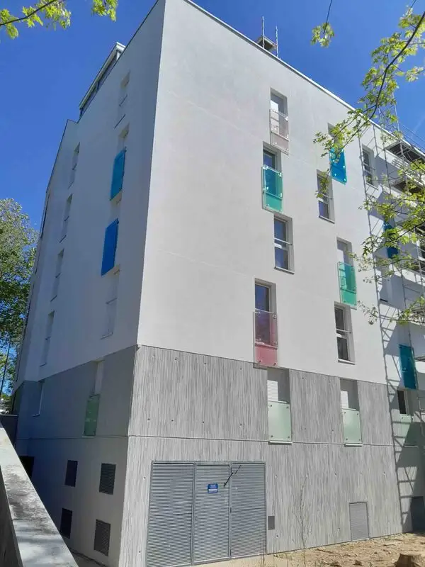 Ravalement imper 3000m² - Résidence universitaire